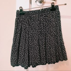 Brandy Melville Bow Mini Skirt